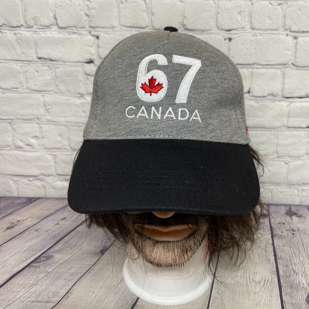 Canada 67 Hat Cap Snapback Gray Black One Size Embroidered Maple Leaf Spell Out